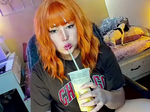 HOTnWILDalice online show from February 19, 2025, 8:33 am