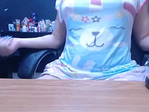 lindsaytrans online show from January 29, 2025, 1:48 am
