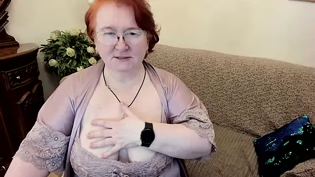 Snapshot of leiamillersonn chatting on February 5, 2026, 4:08 am leiamillersonn online show from February 5, 2026, 4:08 am