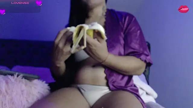 Snapshot of Afroditahott chatting on October 18, 2025, 1:07 am Afroditahott online show from October 18, 2025, 1:07 am