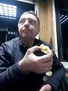 Snapshot of Pokaz2020 chatting on February 13, 2026, 2:33 am Pokaz2020 online show from February 13, 2026, 2:33 am