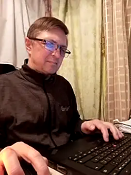 Snapshot of Pokaz2020 chatting on February 2, 2026, 7:13 pm Pokaz2020 online show from February 2, 2026, 7:13 pm