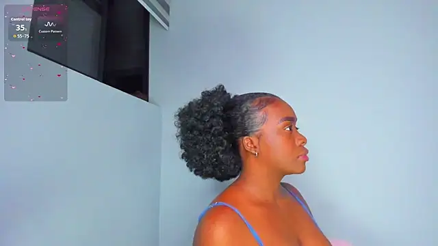 Sofi Smiley online show from March 22, 2026, 2:37 am