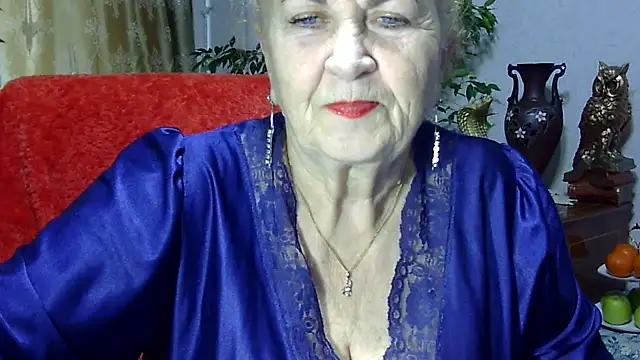 Snapshot of Emma52610 chatting on February 1, 2025, 12:15 pm Emma52610 online show from February 1, 2025, 12:15 pm