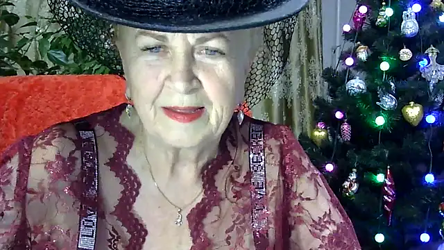 Snapshot of Emma52610 chatting on January 17, 2025, 5:51 pm Emma52610 online show from January 17, 2025, 5:51 pm