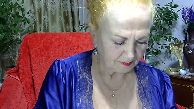 Snapshot of Emma52610 chatting on March 14, 2025, 6:07 pm Emma52610 online show from March 14, 2025, 6:07 pm