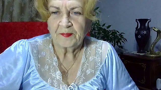 Snapshot of Emma52610 chatting on January 24, 2025, 12:20 pm Emma52610 online show from January 24, 2025, 12:20 pm