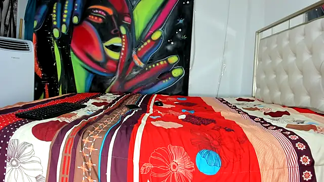 luna sexxy online show from May 30, 2026, 4:19 am