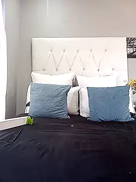 SQUITBOOTY online show from April 3, 2026, 6:31 am