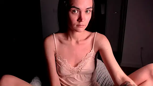 Snapshot of EvelynGG chatting on September 27, 2025, 8:59 pm EvelynGG online show from September 27, 2025, 8:59 pm