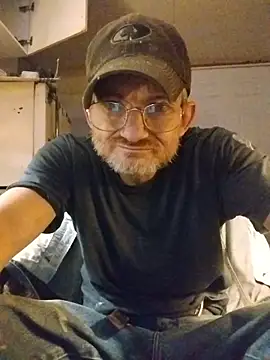 ROBERT0516 online show from November 23, 2025, 4:39 pm