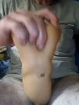 ROBERT0516 online show from September 19, 2025, 12:58 am