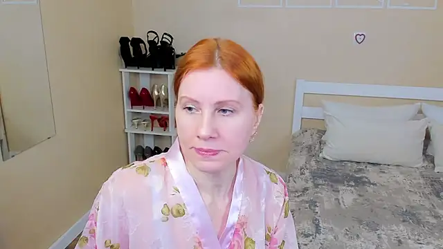 Snapshot of FoxySophia chatting on February 23, 2026, 2:28 pm FoxySophia online show from February 23, 2026, 2:28 pm