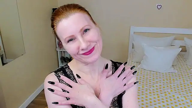 Snapshot of FoxySophia chatting on January 16, 2026, 12:58 am FoxySophia online show from January 16, 2026, 12:58 am