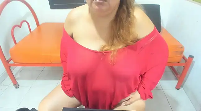 Snapshot of beckyummys chatting on February 19, 2025, 3:16 pm beckyummys online show from February 19, 2025, 3:16 pm