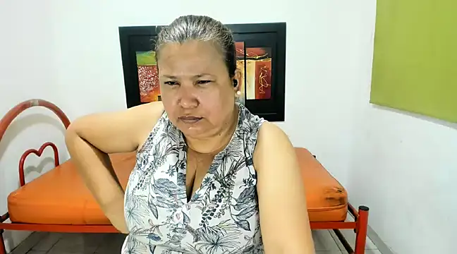 Snapshot of beckyummys chatting on February 20, 2025, 11:42 am beckyummys online show from February 20, 2025, 11:42 am