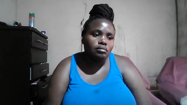 sexybigboobz online show from October 12, 2025, 2:29 pm