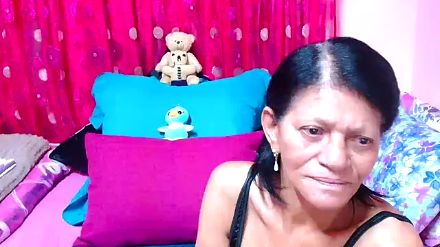 SLUTTYROXY online show from September 16, 2025, 7:04 pm