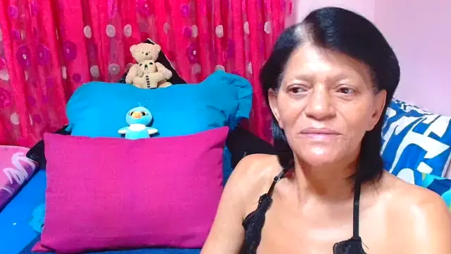 SLUTTYROXY online show from September 28, 2025, 3:57 am