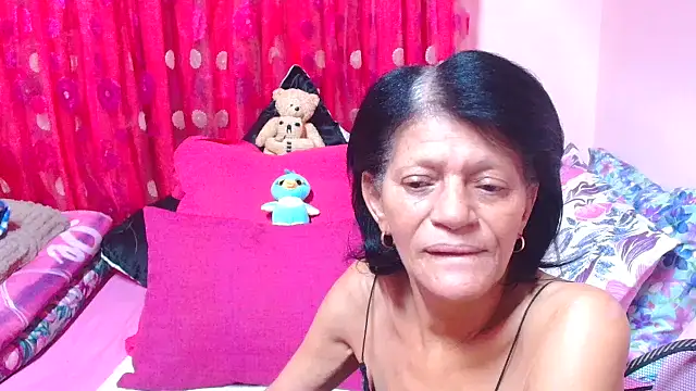 SLUTTYROXY online show from October 5, 2025, 7:04 pm