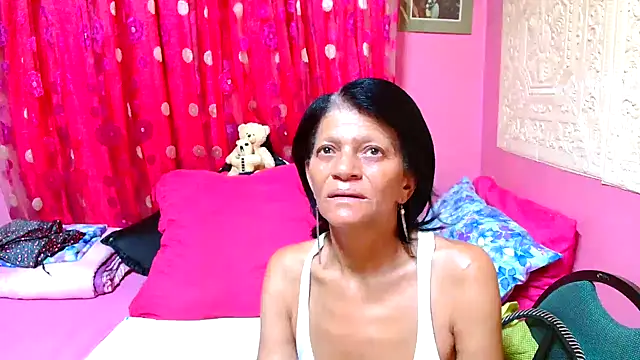 SLUTTYROXY online show from February 5, 2025, 5:20 pm
