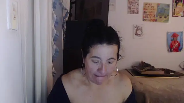 stefilove10 online show from October 16, 2025, 2:47 pm