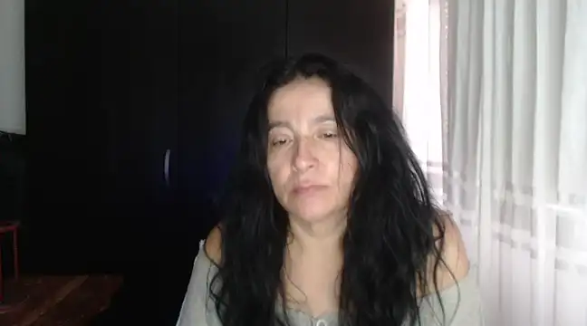 stefilove10 online show from December 5, 2024, 4:06 pm