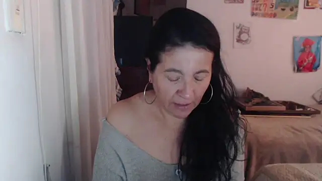 stefilove10 online show from November 11, 2025, 2:01 pm