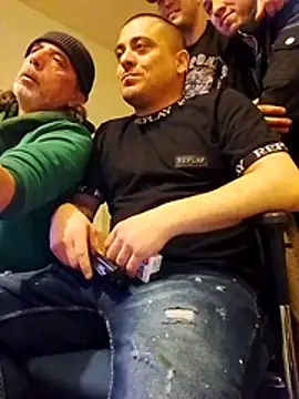 Snapshot of Osi189 chatting on January 15, 2026, 7:17 pm Osi189 online show from January 15, 2026, 7:17 pm