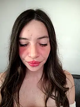 loveuu-bae online show from March 17, 2025, 9:57 pm