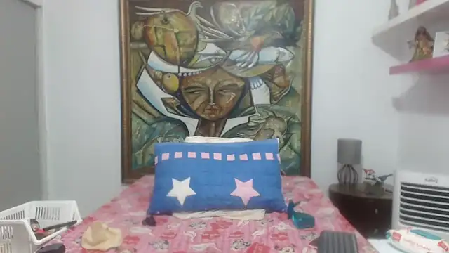 Snapshot of CindyCrawford chatting on February 9, 2026, 1:14 am CindyCrawford online show from February 9, 2026, 1:14 am