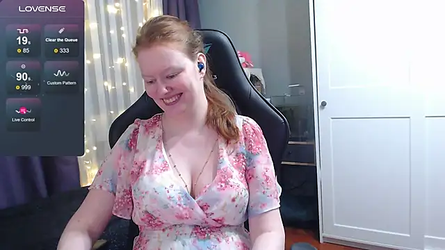 Snapshot of Lady_Inari chatting on March 1, 2025, 10:53 pm Lady Inari online show from March 1, 2025, 10:53 pm