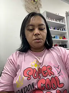 yanza2002 online show from October 1, 2025, 10:57 pm