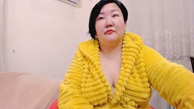 pussygold88 online show from November 11, 2025, 1:17 pm