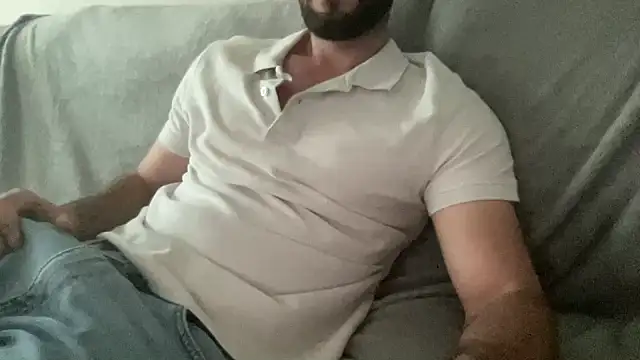 Pmendes19998 online show from October 3, 2025, 5:47 pm