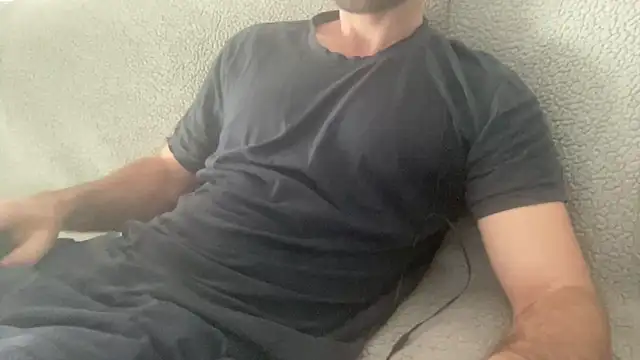 Pmendes19998 online show from October 10, 2025, 8:59 am