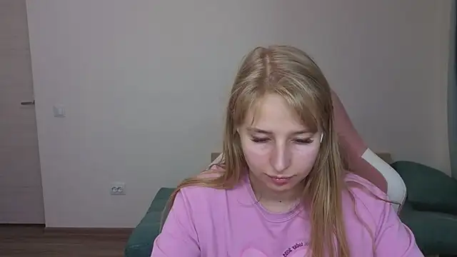 Jessy Ginger online show from September 24, 2025, 2:23 pm