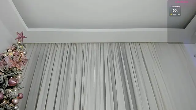 lissababe1 online show from January 14, 2026, 10:02 pm