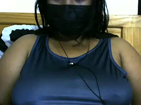 Artinah22 online show from February 19, 2025, 8:41 pm