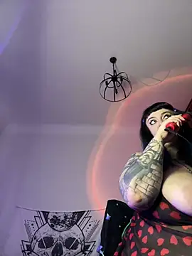 pinkbow online show from February 19, 2025, 1:28 pm