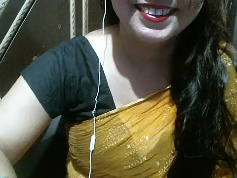Snapshot of UrsMansi chatting on July 20, 2026, 3:47 am UrsMansi online show from July 20, 2026, 3:47 am