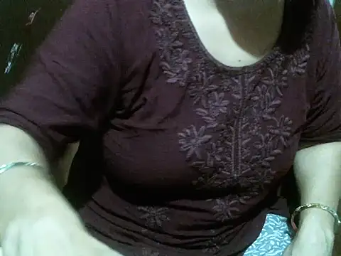 Snapshot of UrsMansi chatting on July 16, 2026, 5:15 am UrsMansi online show from July 16, 2026, 5:15 am