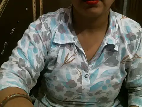 Snapshot of UrsMansi chatting on October 18, 2025, 7:10 am UrsMansi online show from October 18, 2025, 7:10 am