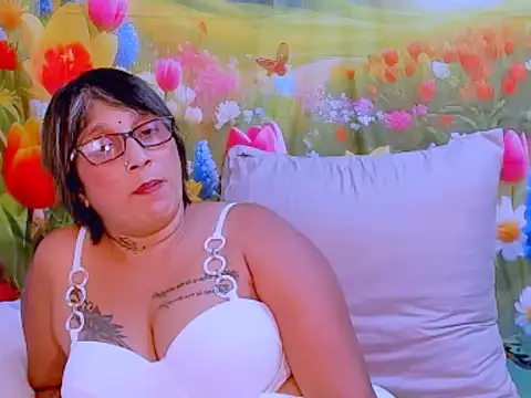 indianroxy online show from October 14, 2025, 6:30 pm