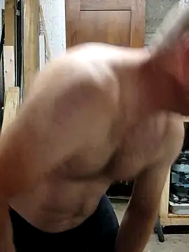 Snapshot of IronedTitan chatting on September 27, 2025, 12:17 am IronedTitan online show from September 27, 2025, 12:17 am