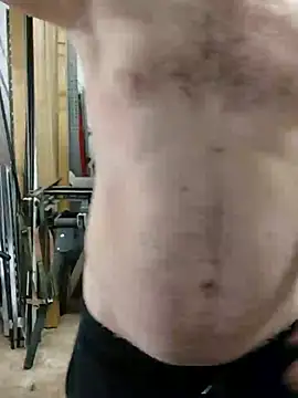 Snapshot of IronedTitan chatting on October 9, 2025, 11:27 pm IronedTitan online show from October 9, 2025, 11:27 pm