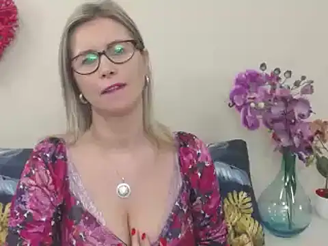 DoreenSexy online show from February 7, 2025, 11:56 am