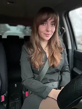 MariiD online show from December 2, 2025, 7:10 am