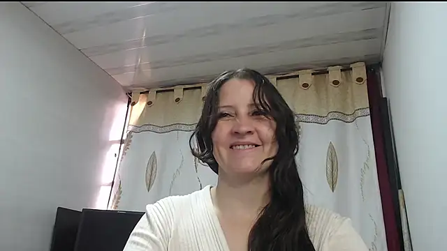 Snapshot of angel_sw chatting on September 17, 2025, 1:46 pm angel sw online show from September 17, 2025, 1:46 pm