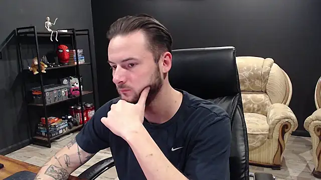 MihasikD online show from November 12, 2025, 10:52 am